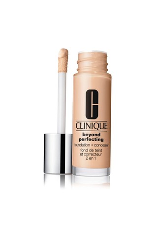 CLINIQUE Beyond Perfecting™ Foundation + Concealer